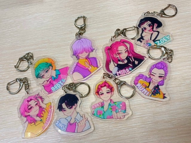 Акриловые брелочки по К-поп Охотницам🎵
Цена: 200 рубле?...