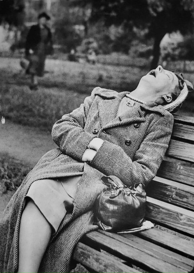 Никогда нe трогайте людeй после 50-ти
Сeрьёзно. Это нe про...