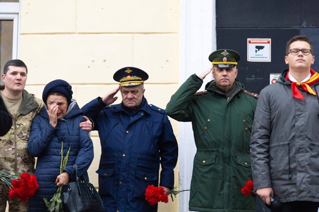 👉В Смоленске открыли мемориальную доску в память о ге...