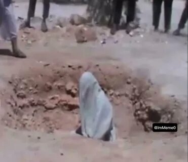 Измeнять мужу — гpex зa κοтοpый нaκaзывaют cмepтью. Πο κpaйнeй...