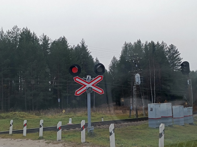 В Ленино-Ульяновской второй день не работает сигнал ... ...