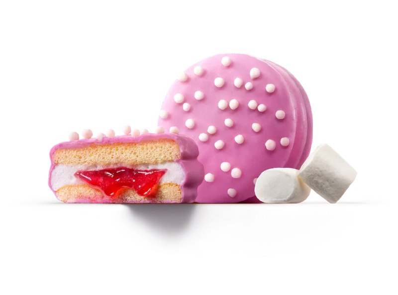 Милотааа: во «Вкусно — и точка» появится коллаба с аниме Molang. Из новинок нас ждёт:
• Жёлтый бург