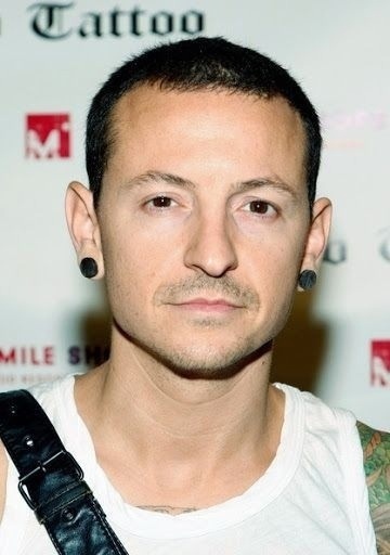 20 марта 1976 г., родился Chester Bennington (R.I.P.)