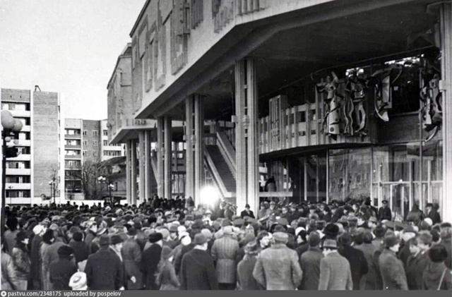 Ретро Ярославль ⏳
Открытие Театра юного зрителя. 1983 г.
