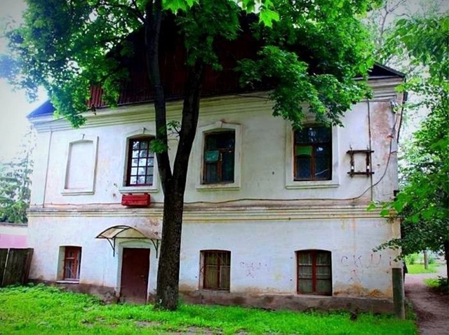 ✨СТАНЦИЯ ДИЛИЖАНСОВ
г. Остров ул. Спартака д. 13 Псковс?...