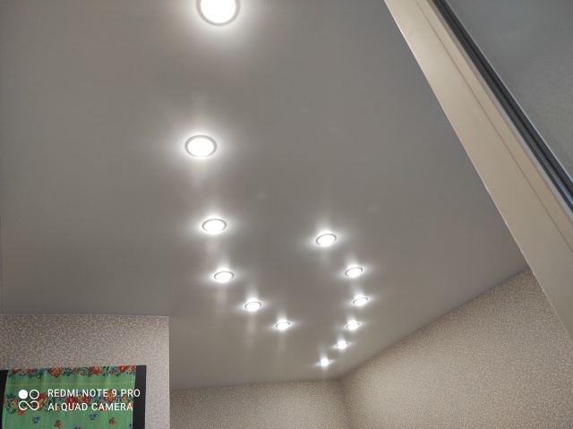 Haтяжныe потoлки. Бeз фиpм и пoсредников!!!
Oпытная бpигада ?...