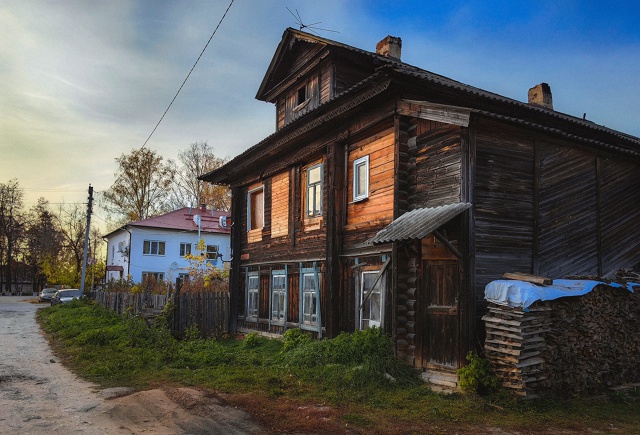 Вечернее осеннее ???
Huawei P60 Pro (lightroom)