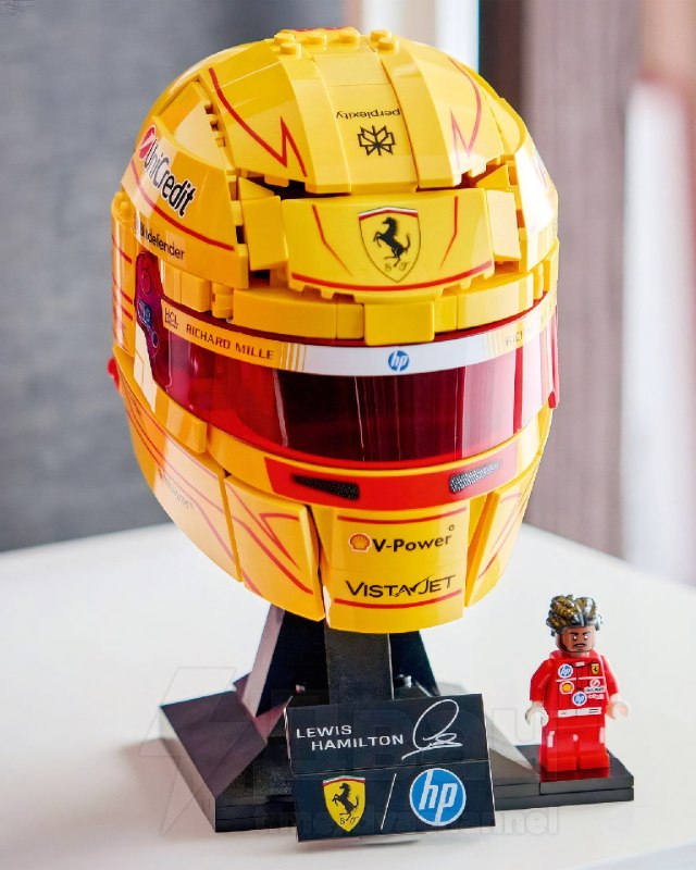 LEGO заколлабились с «Формулой 1» — теперь можно собрать крутую коллекцию шлемов
Детали дропа:
🟠Пил