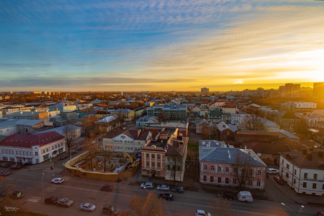 Закат, Волга, Колесо обозрения 😍
📷 Антон Хантов