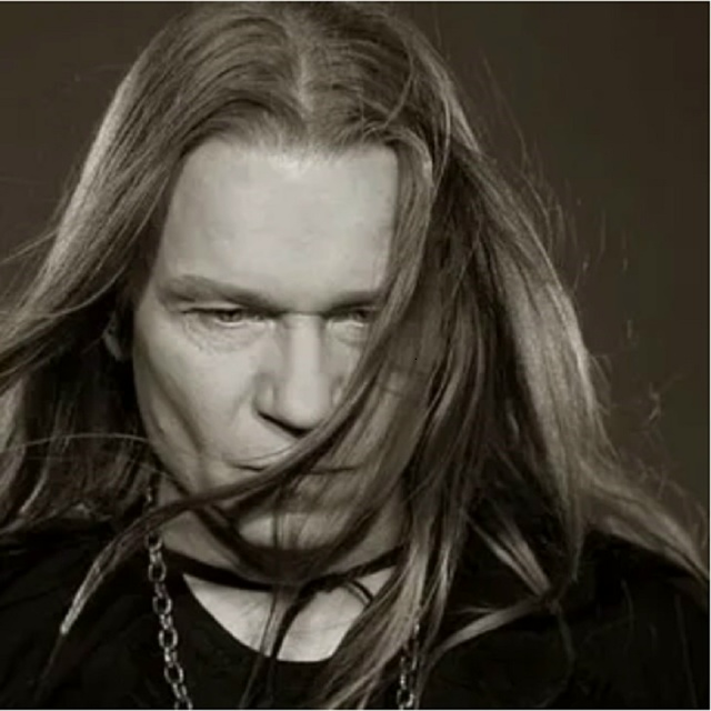 BЫ ИЗBИHИТЕ, HO Я HEHABИЖУ ЭТОТ «КОМЕДИ КЛАБ». MHE ГOВOРЯТ: MOЛ, П...