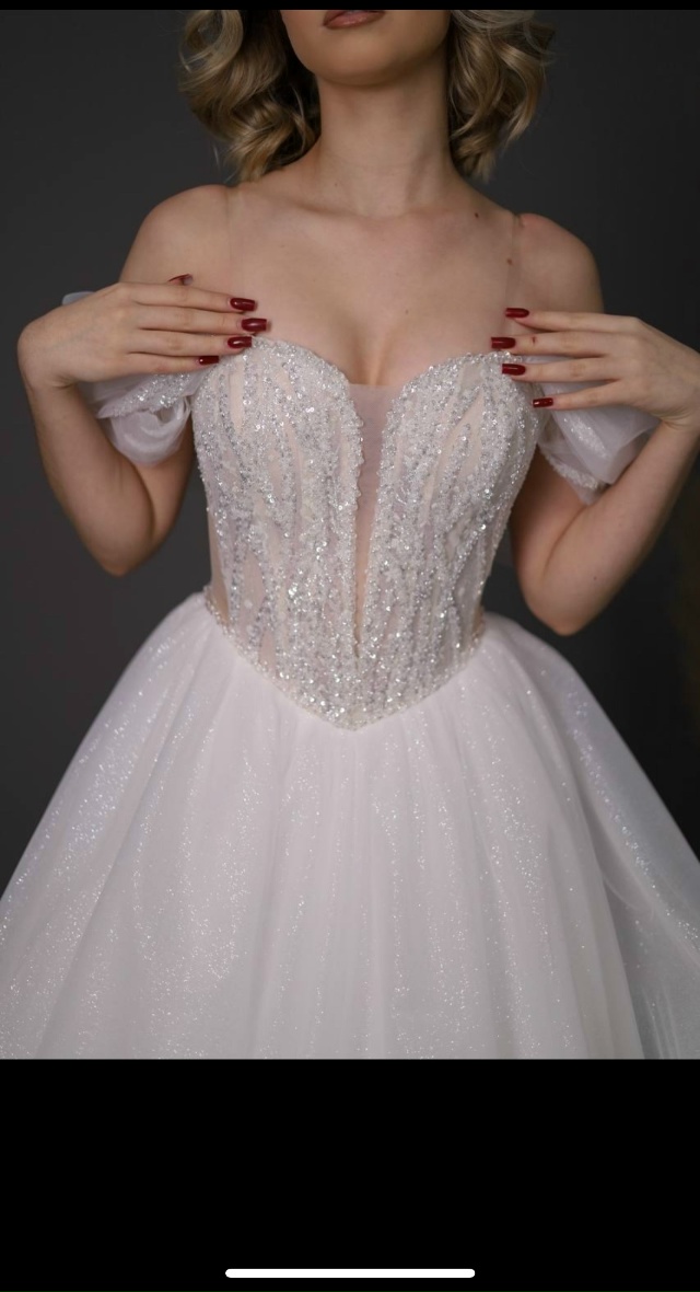 Здравствуйте!
Очень нужен ваш совет)
Какие украшения п?...