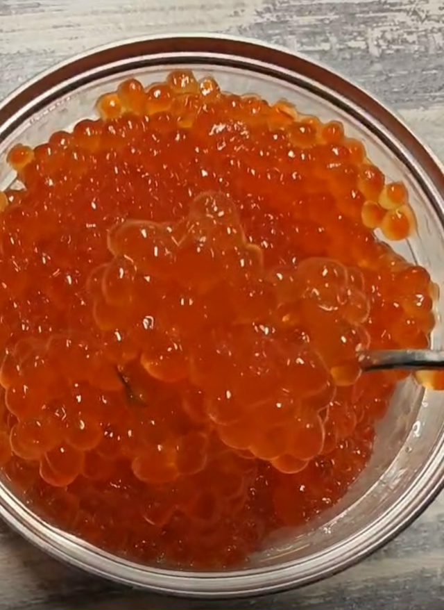 В продаже красная икра горбуши и кеты 2025 года
Не горчи?...