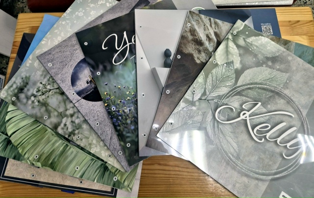 А у нас новинки.
Большой выбор шикарных виниловых обое...