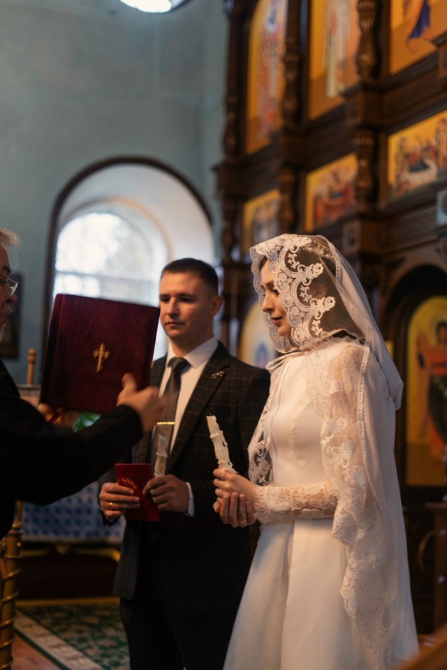 24.10.2025
Ну вот теперь и я пополнила ряды замужних, чему ?...