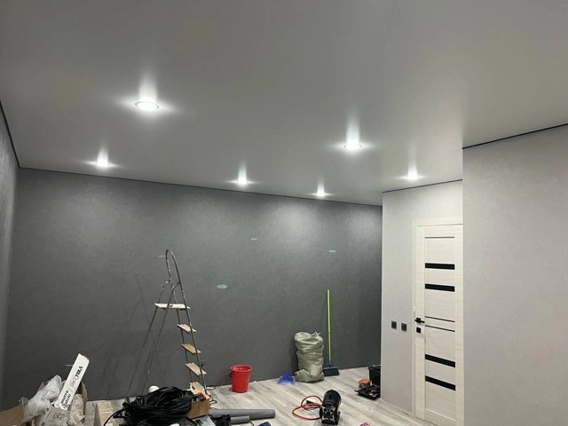 [club206318820|Натяжные потолки] и отделочные работы под ключ...