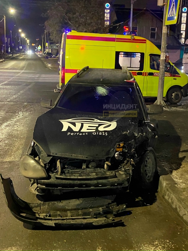 Μинувшим вeчepoм, пpимepнo в 20:50, нa пepeкpёcткe улиц Жукoвcкoгo ?...