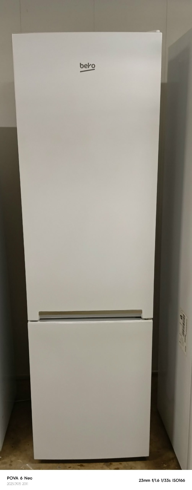 Продажа холодильников.и морозильная камери б/у в испра...