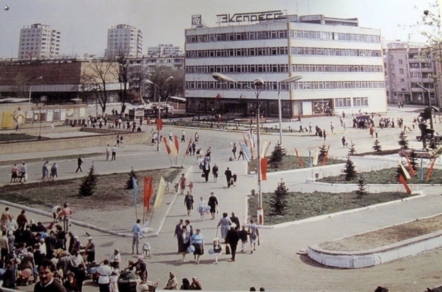 Привокзальная площадь
1980-е
Раменское
Справа на фото м?...
