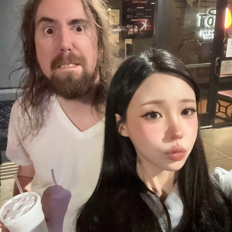 Стример-чухан Asmongold похвастался, что прибрался у себя на кухне.
Если думаешь, что у тебя дома г