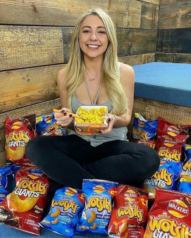 Кейт Овенс блогерша из Великобритании с очень большим ...