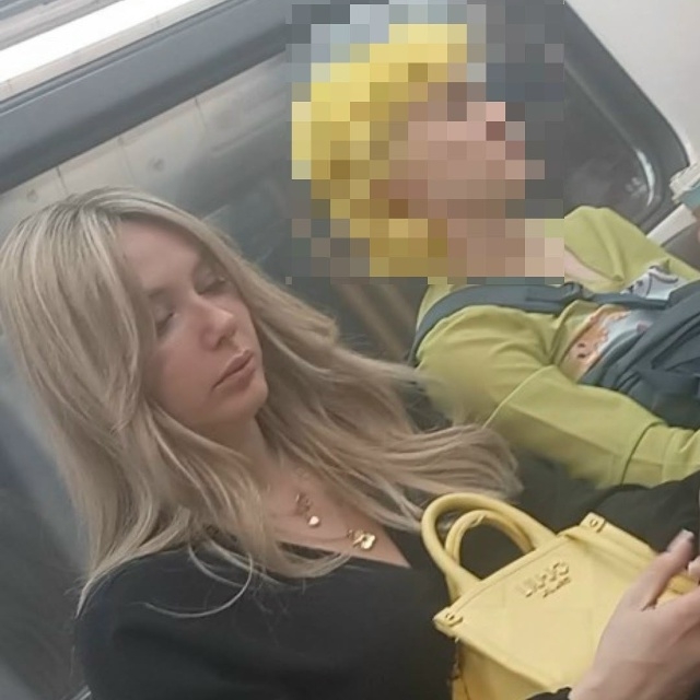 В поиске этой девушки, может кто-то сможет помочь найти...