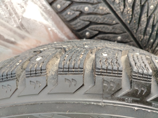 продам диски на зимней резине, в идеальном состоянии о...