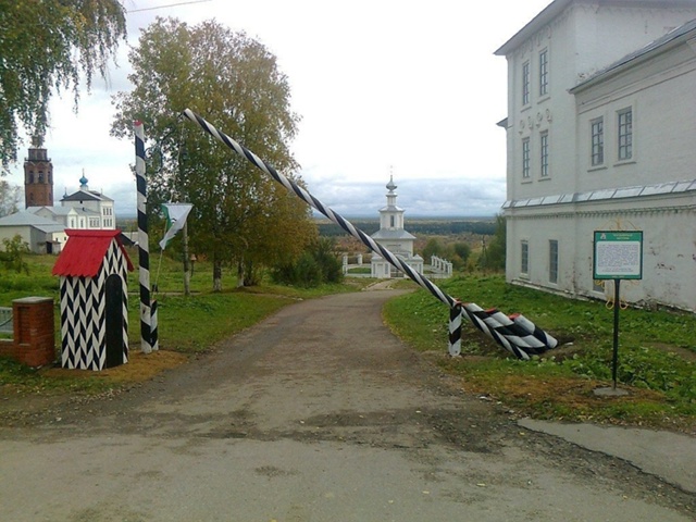 ХРАМЫ САМОГО ДРЕВНЕГО ГОРОДА УРАЛА.
г. Ч Е Р Д Ы Н Ь.
Фот...