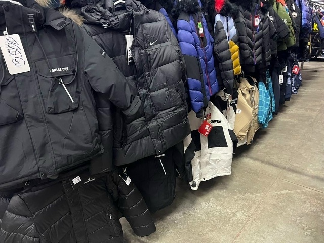 Магазин «Мир Одежды и Обуви» объявляет о своём закрыти...