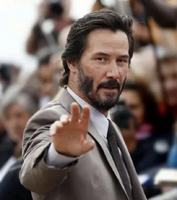 «Видите людей позади меня? Они все бегут на работу, не о...