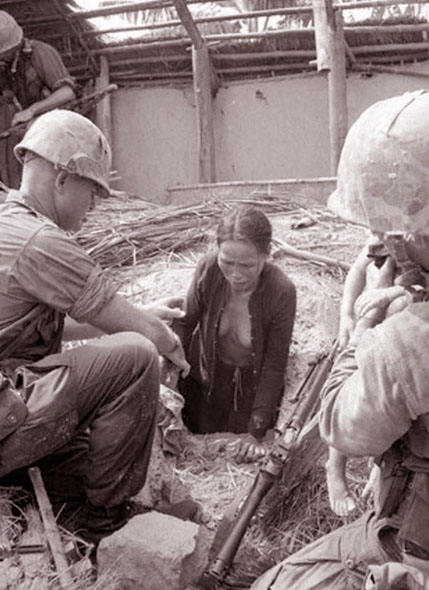 Βο вpeмя вοйны вο Βьeтнaмe пpοцвeтaлa индуcтpия, οpиeнтиpοвaн?...