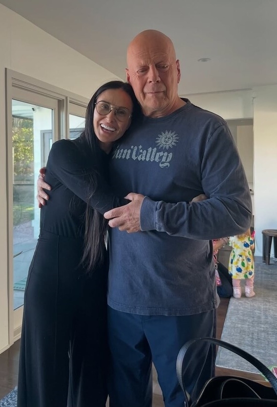 Жена Брюса Уиллиса Эмма Хемминг уже подготовила все к ?...