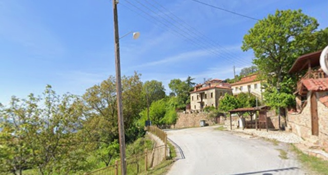 Шестыково и Шестеово.
История эта произошла вчера,в К?...