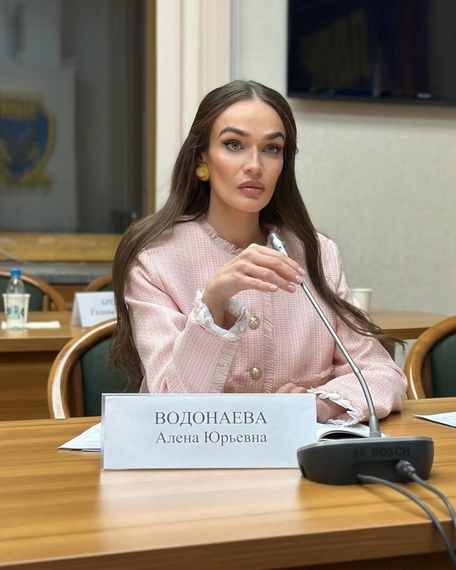 🤯Алёна Водонаева, знаменитая участница проекта «Дом-2...