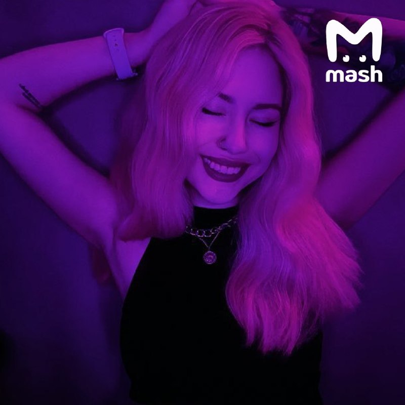 Богохульница из Саранска забила кальян на куличе. Фотку подписала так — "Даже Христос от такого Воск