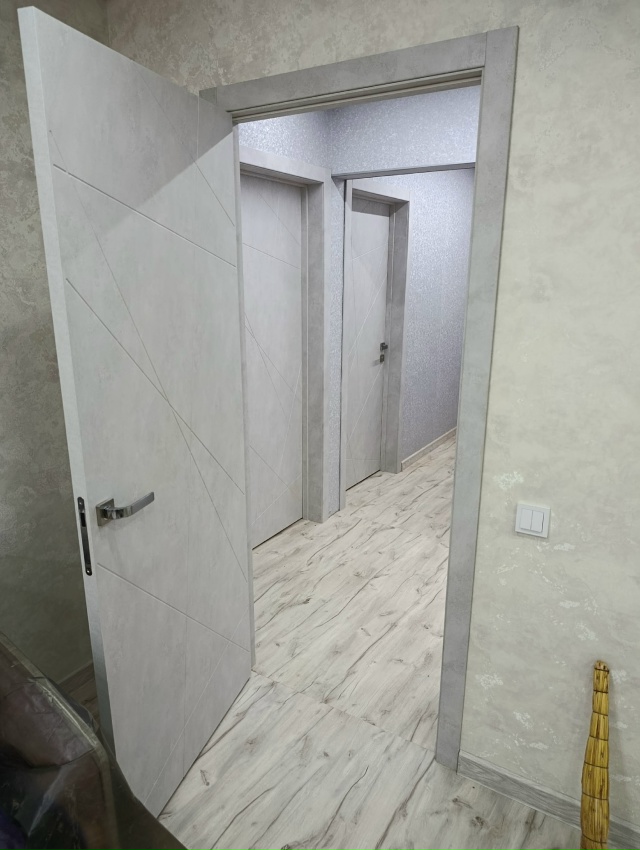 📌Ознакомиться с ассортиментом дверей можно в магази...