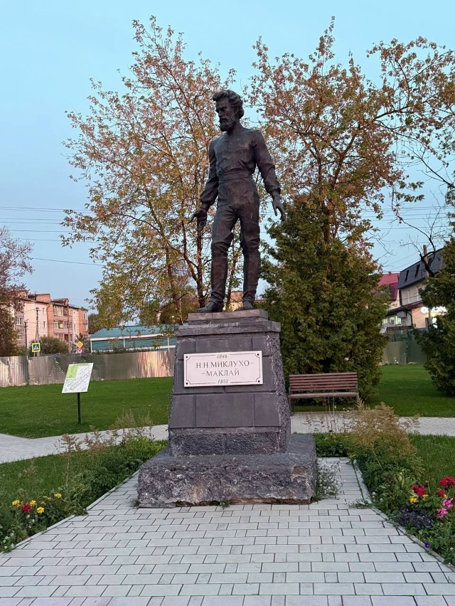 Окуловка, Новгородская область.
Путь в глухомань, день...