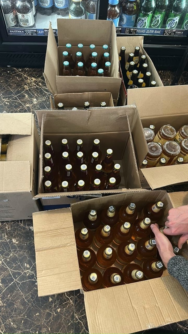 В Евпатории пресечён нелегальный оборот алкогольной п...