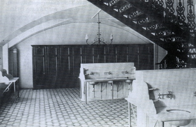 Старый Кронштадт 🏰
Морское инженерное училище импер?...