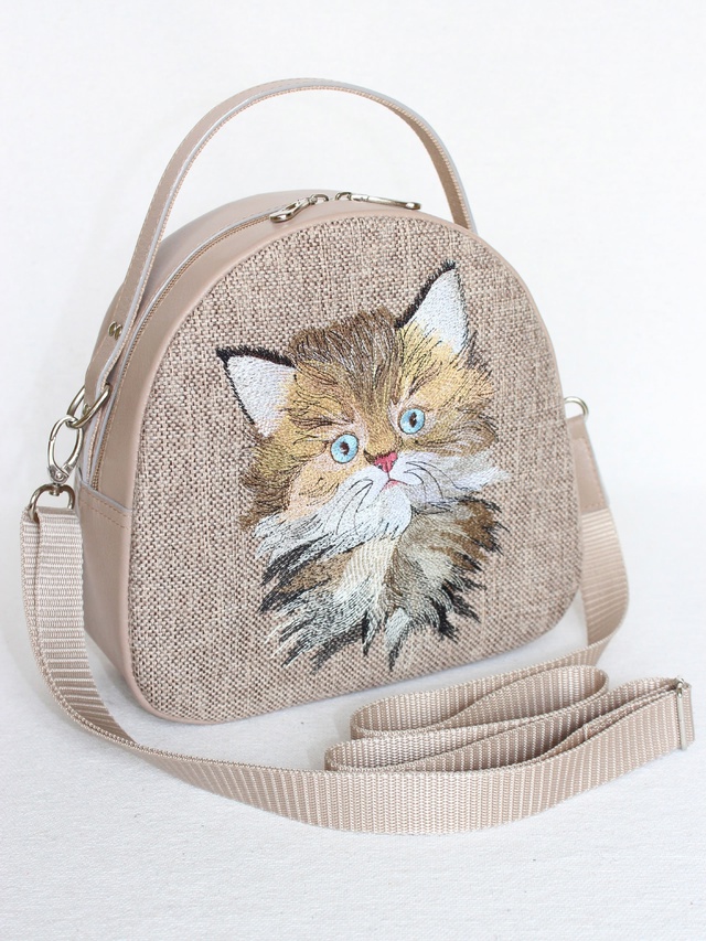 Сумочки с машинной вышивкой 🐈