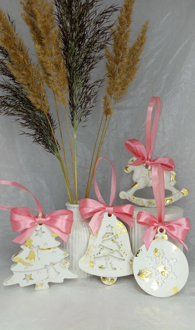 Елочные игрушки из гипса 🎄 ручная работа
Отличный под...