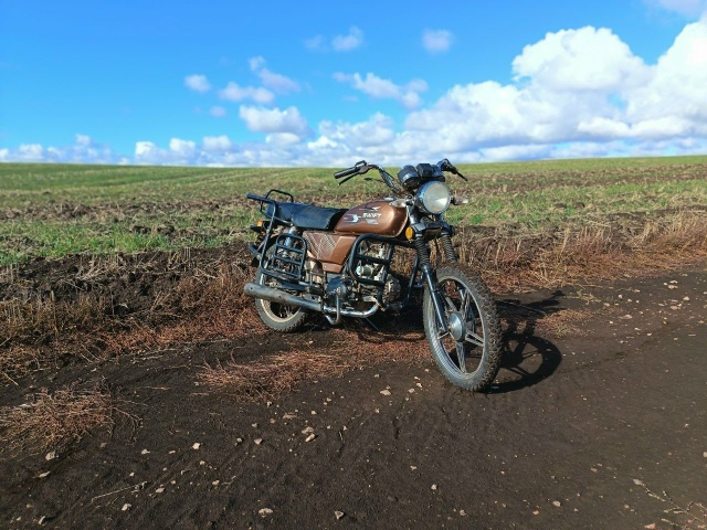 Продам цена 65 тыщ рублей шлем в подарок