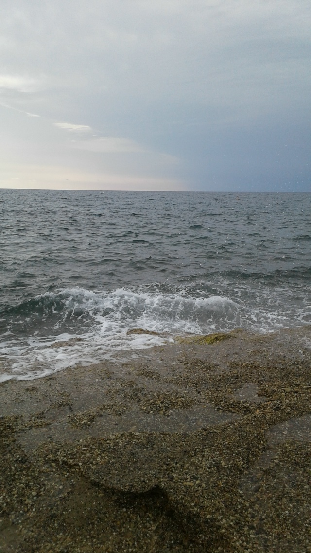 Привет народ! Оцените две мои, написанные в разных жанр...