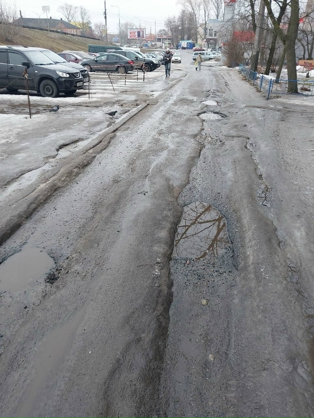 😱 Жители дома №16 по улице Литовской возмущены состоя?...