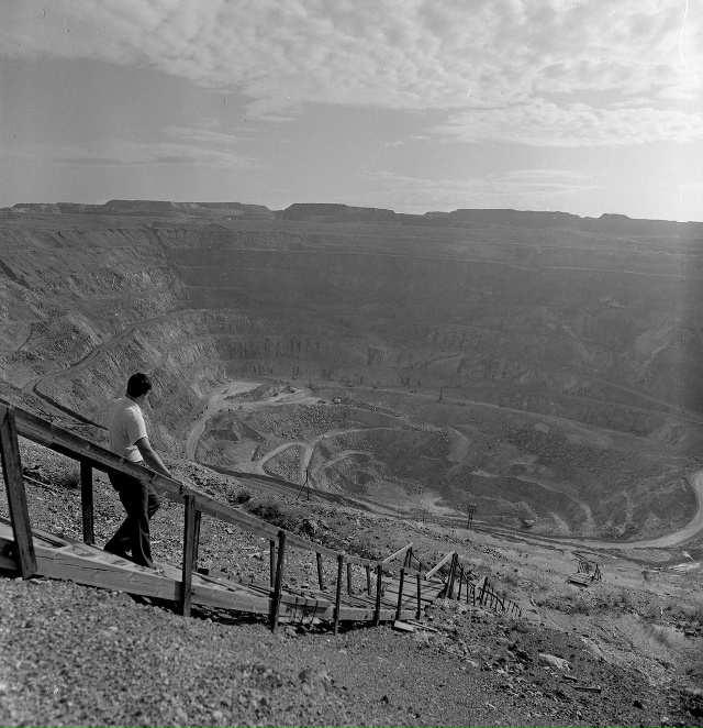 Ретрооренбуржье
Гайский карьер на прекрасной фотогр...