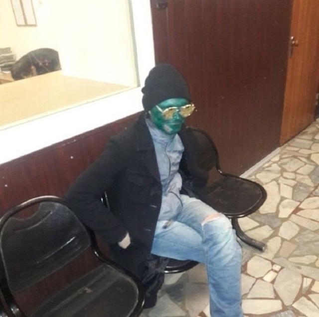 На вокзале в Краснодаре парень украл сумку у женщины —...
