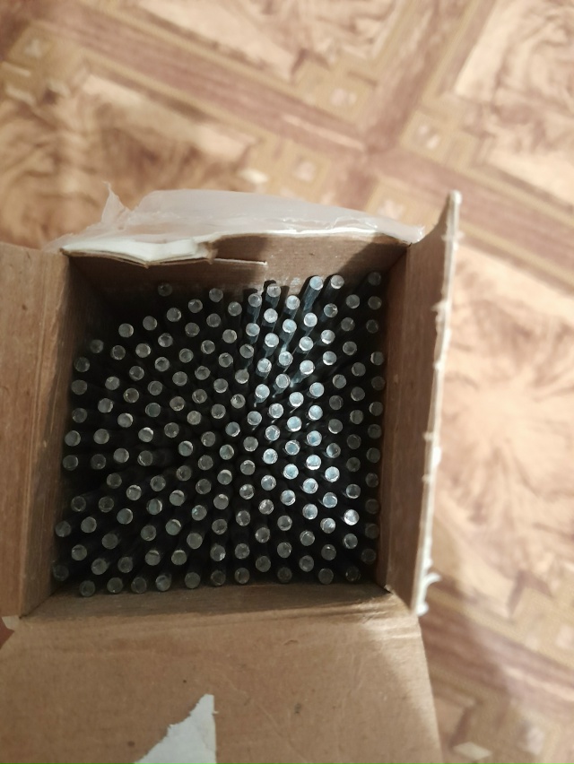 Электрододержатель винтовой Есаб 300А + электроды Есаб ?...