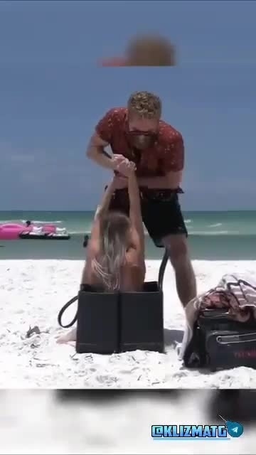 Мне срочно нужна такая же сумочка!
