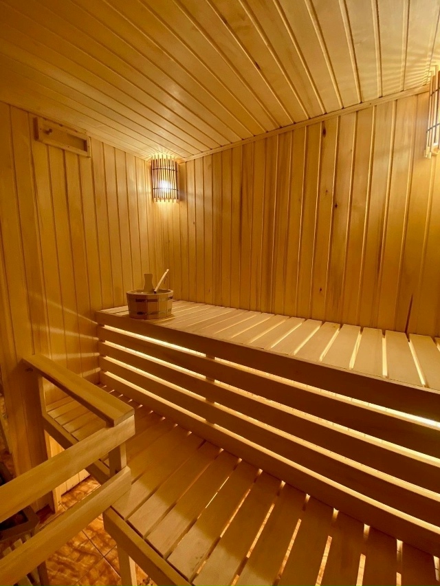 Уютная [club47492970|сауна с бассейном] в центре города Апати...