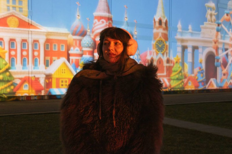 Девочки, забираем +1 вайбовый локейшн в Москве на Воробьевых горах!
Там каждый день проходят зрелищ