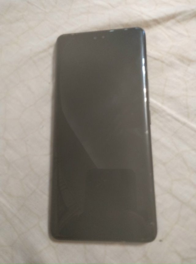 Найден телефон honor 200 готов вернуть при наличии коробки...